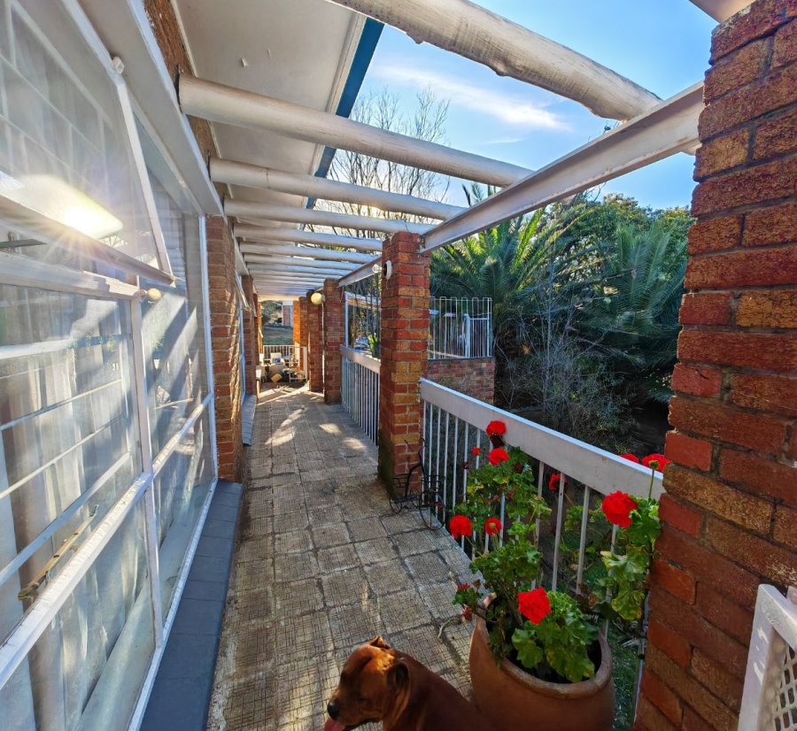 6 Bedroom Property for Sale in Heuwelsig Free State